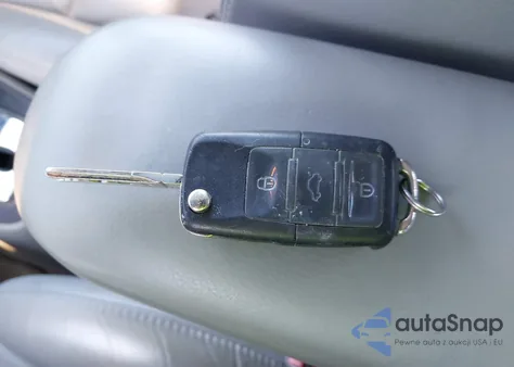 2005 Volkswagen Jetta Gls 2.0L из США, поврежденный, VIN 3VWSK69M85M017190